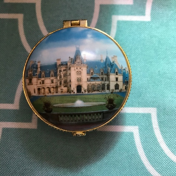 Other - Biltmore box
